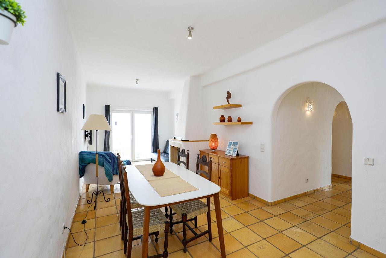B82 - Lacobrigense Flat In Apartamento