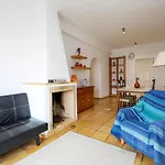 B82 - Lacobrigense Flat In Lagos